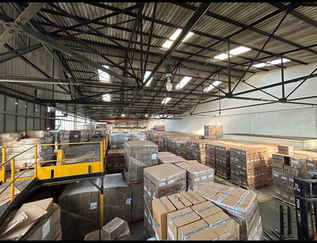 1,240M² WAREHOUSE TO LET IN PAROW INDUSTRIAL